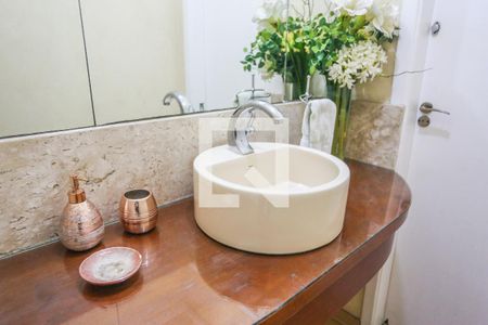 Casa à venda com 260m², 3 quartos e 2 vagas Casa à venda com 260m², 3 quartos e 2 vagasLavabo 2