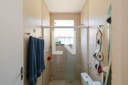 Casa à venda com 250m², 4 quartos e 1 vaga Casa à venda com 250m², 4 quartos e 1 vagaBanheiro Corredor