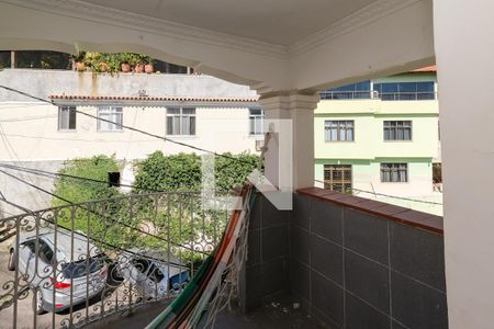 Casa à venda com 250m², 4 quartos e 1 vaga Casa à venda com 250m², 4 quartos e 1 vagavaranda