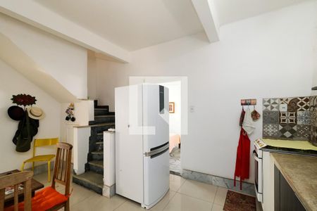 Casa à venda com 250m², 4 quartos e 1 vaga Casa à venda com 250m², 4 quartos e 1 vagaCozinha