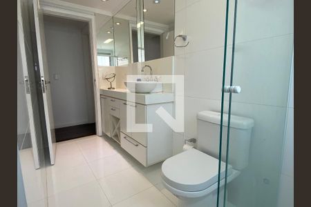 Apartamento à venda com 76m², 2 quartos e 1 vaga Apartamento à venda com 76m², 2 quartos e 1 vagaBanheiro