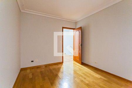 Casa à venda com 250m², 3 quartos e 5 vagas Casa à venda com 250m², 3 quartos e 5 vagasQuarto 2