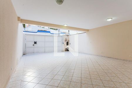 Casa à venda com 250m², 3 quartos e 5 vagas Casa à venda com 250m², 3 quartos e 5 vagasGaragem