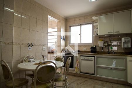 Apartamento para alugar com 200m², 3 quartos e 2 vagasCozinha