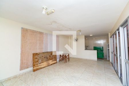 Apartamento para alugar com 50m², 2 quartos e 1 vaga Apartamento para alugar com 50m², 2 quartos e 1 vagaÁrea comum - salão de festas