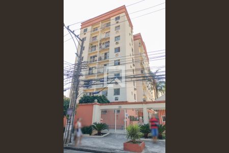 Apartamento para alugar com 50m², 2 quartos e 1 vaga Apartamento para alugar com 50m², 2 quartos e 1 vagaFachada