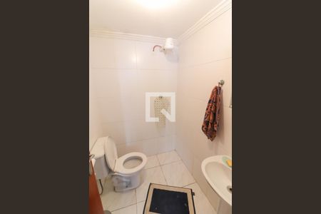 Casa à venda com 195m², 3 quartos e 4 vagas Casa à venda com 195m², 3 quartos e 4 vagasSuite Serviço