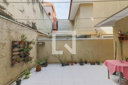 Casa à venda com 195m², 3 quartos e 4 vagas Casa à venda com 195m², 3 quartos e 4 vagasLavanderia / Churrasqueira