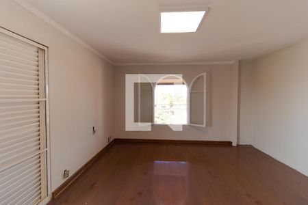 Casa à venda com 1000m², 13 quartos e 4 vagasSuíte 04