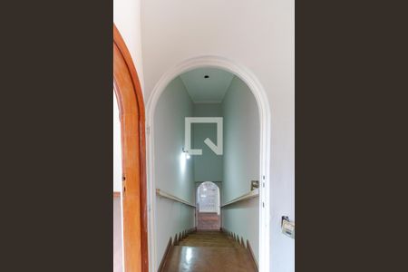 Casa à venda com 1000m², 13 quartos e 4 vagasEscada