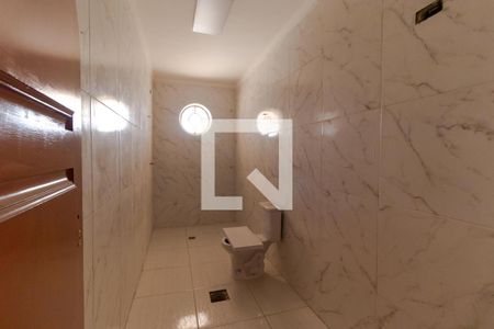 Casa à venda com 1000m², 13 quartos e 4 vagasBanheiro 02