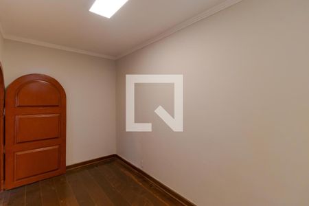 Casa à venda com 1000m², 13 quartos e 4 vagasEscritório