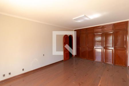 Casa à venda com 1000m², 13 quartos e 4 vagasQuarto 03