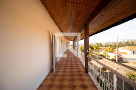 Casa à venda com 1000m², 13 quartos e 4 vagasSacada da Sala 03