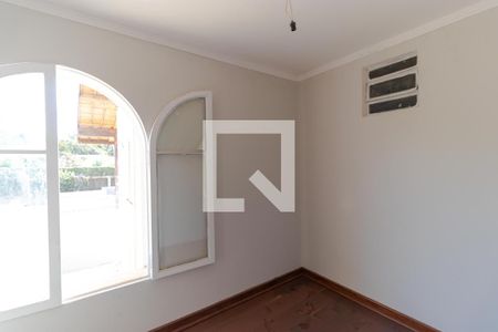 Casa à venda com 1000m², 13 quartos e 4 vagasSuíte 01