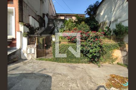 Casa à venda com 90m², 3 quartos e sem vaga Casa à venda com 90m², 3 quartos e sem vagaFachada