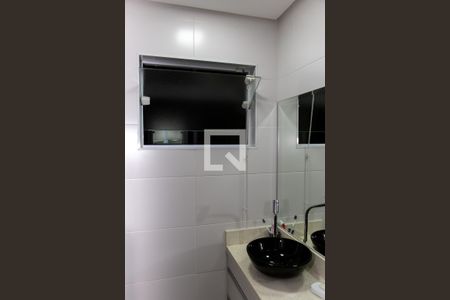 Casa à venda com 380m², 3 quartos e 2 vagasBanheiro da Suíte 2