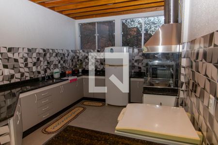 Casa à venda com 380m², 3 quartos e 2 vagasÁrea comum - Churrasqueira