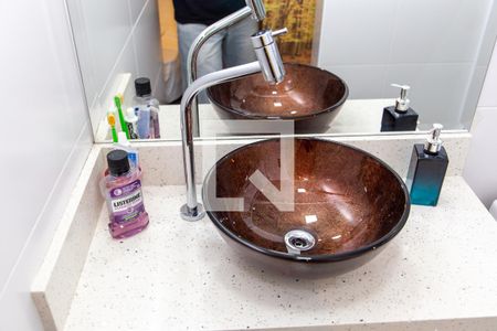 Casa à venda com 380m², 3 quartos e 2 vagasDetalhe banheiro