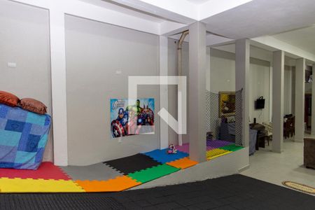 Casa à venda com 380m², 3 quartos e 2 vagasSalao de Festa