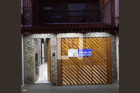 Casa à venda com 380m², 3 quartos e 2 vagasFachada