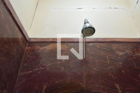 Apartamento à venda com 215m², 4 quartos e 1 vaga Apartamento à venda com 215m², 4 quartos e 1 vagaBanheiro 2