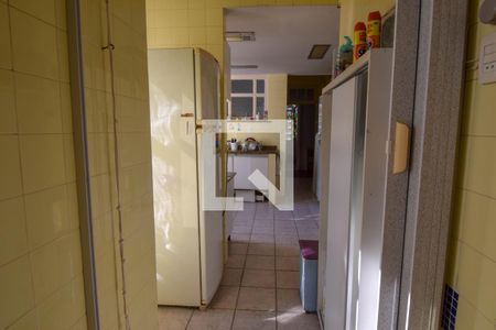 Apartamento à venda com 215m², 4 quartos e 1 vaga Apartamento à venda com 215m², 4 quartos e 1 vagaÁrea de Serviço
