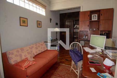 Apartamento à venda com 215m², 4 quartos e 1 vaga Apartamento à venda com 215m², 4 quartos e 1 vagaQuarto de Escritório