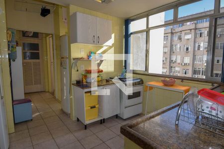 Apartamento à venda com 215m², 4 quartos e 1 vaga Apartamento à venda com 215m², 4 quartos e 1 vagaCozinha