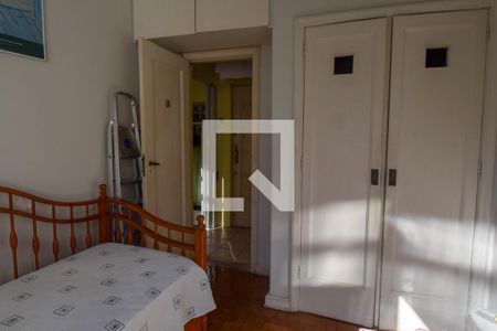 Apartamento à venda com 215m², 4 quartos e 1 vaga Apartamento à venda com 215m², 4 quartos e 1 vagaQuarto de Serviço