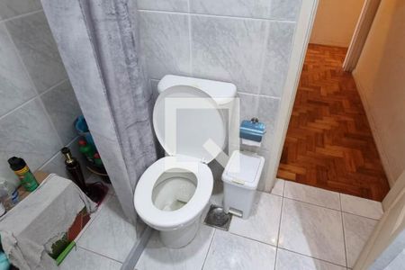 Apartamento à venda com 215m², 4 quartos e 1 vaga Apartamento à venda com 215m², 4 quartos e 1 vagaBanheiro do Anexo
