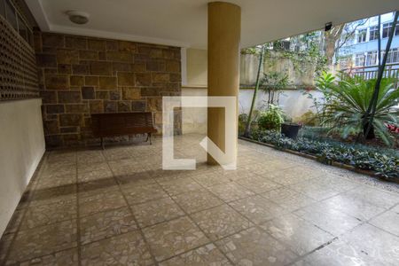 Apartamento à venda com 215m², 4 quartos e 1 vaga Apartamento à venda com 215m², 4 quartos e 1 vagaÁrea comum