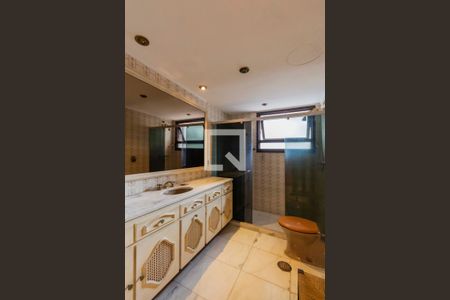 Apartamento à venda com 224m², 3 quartos e 2 vagas Apartamento à venda com 224m², 3 quartos e 2 vagasBanheiro