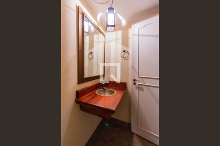 Apartamento à venda com 224m², 3 quartos e 2 vagas Apartamento à venda com 224m², 3 quartos e 2 vagasLavabo