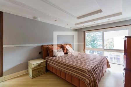 Apartamento à venda com 224m², 3 quartos e 2 vagas Apartamento à venda com 224m², 3 quartos e 2 vagasSuíte