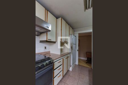 Apartamento à venda com 224m², 3 quartos e 2 vagas Apartamento à venda com 224m², 3 quartos e 2 vagasCozinha