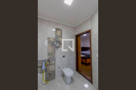 Casa à venda com 300m², 3 quartos e 6 vagas Casa à venda com 300m², 3 quartos e 6 vagasBanheiro Suíte 3