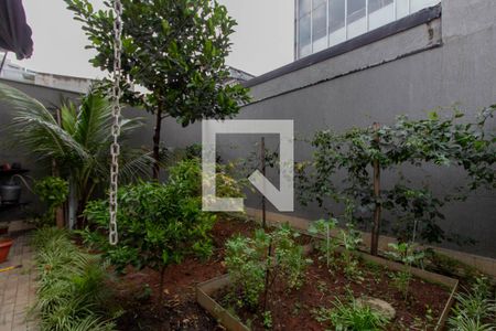 Casa à venda com 300m², 3 quartos e 6 vagas Casa à venda com 300m², 3 quartos e 6 vagasJardim