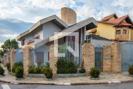 Casa à venda com 400m², 4 quartos e 4 vagasFachada