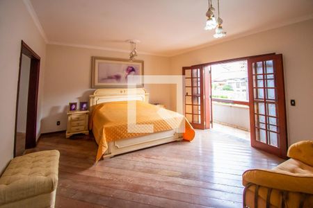 Casa à venda com 400m², 4 quartos e 4 vagasSuíte 1