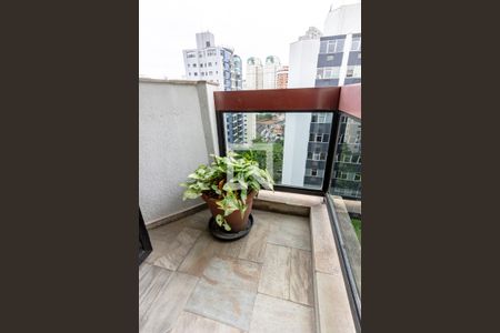 Apartamento à venda com 150m², 3 quartos e 2 vagas Apartamento à venda com 150m², 3 quartos e 2 vagasSacada do Quarto 1