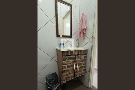 Casa à venda com 250m², 3 quartos e 6 vagas Casa à venda com 250m², 3 quartos e 6 vagasLavabo