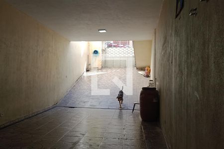 Casa à venda com 250m², 3 quartos e 6 vagas Casa à venda com 250m², 3 quartos e 6 vagasGaragem