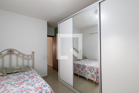 Casa à venda com 253m², 3 quartos e 2 vagas Casa à venda com 253m², 3 quartos e 2 vagasQuarto da suíte 2