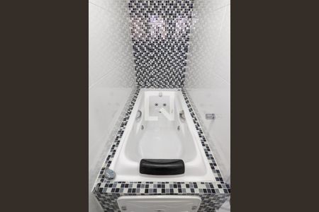 Casa à venda com 253m², 3 quartos e 2 vagas Casa à venda com 253m², 3 quartos e 2 vagasBanheiro da suíte 1