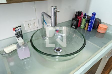 Casa à venda com 253m², 3 quartos e 2 vagas Casa à venda com 253m², 3 quartos e 2 vagasBanheiro da suíte 1