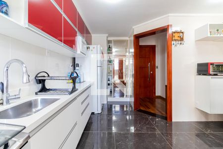 Apartamento à venda com 117m², 4 quartos e 2 vagas Apartamento à venda com 117m², 4 quartos e 2 vagasCozinha