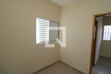 Quarto de apartamento para alugar com 2 quartos, 30m² em Jardim Santa Teresinha, São Paulo