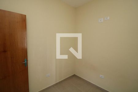Quarto de apartamento para alugar com 2 quartos, 30m² em Jardim Santa Teresinha, São Paulo
