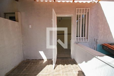 Apartamento para alugar com 30m², 1 quarto e sem vagaquintal 